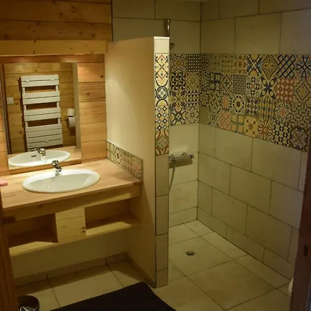 Le Vieux Madrier Chalet